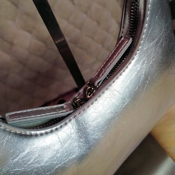 Metallic Silver Handbag - Picture 2 of 4
